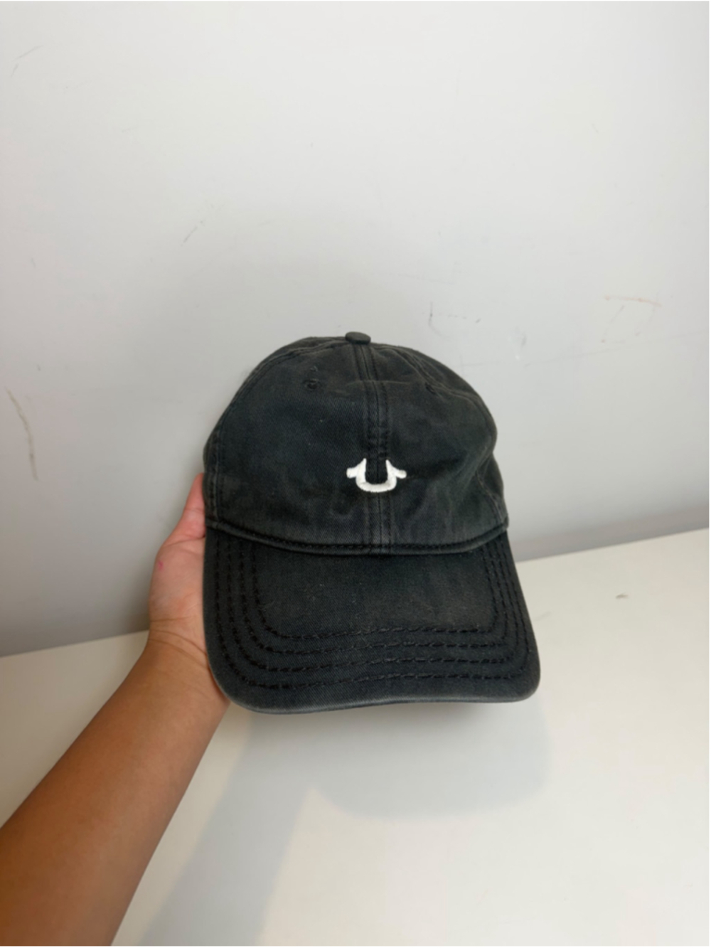 True Religion Black Baseball Cap Adjustable Dad Hat Embroidered Horseshoe #F